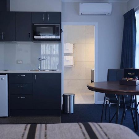 Hamilton Motel Екстериор снимка
