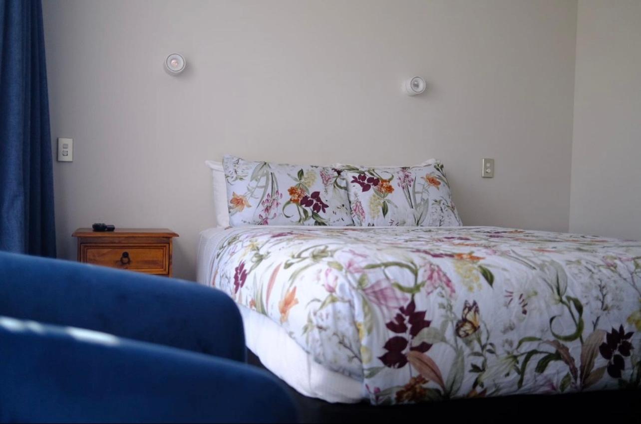 Hamilton Motel Екстериор снимка